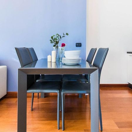 Hintown Duomo Via Baracchini Apartment Milan Bagian luar foto