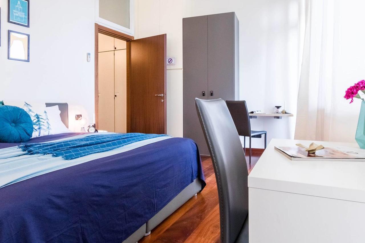 Hintown Duomo Via Baracchini Apartment Milan Bagian luar foto