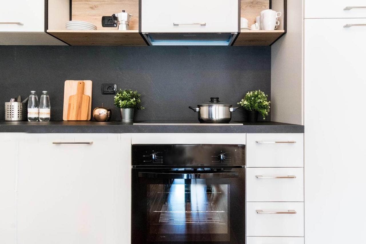 Hintown Duomo Via Baracchini Apartment Milan Bagian luar foto