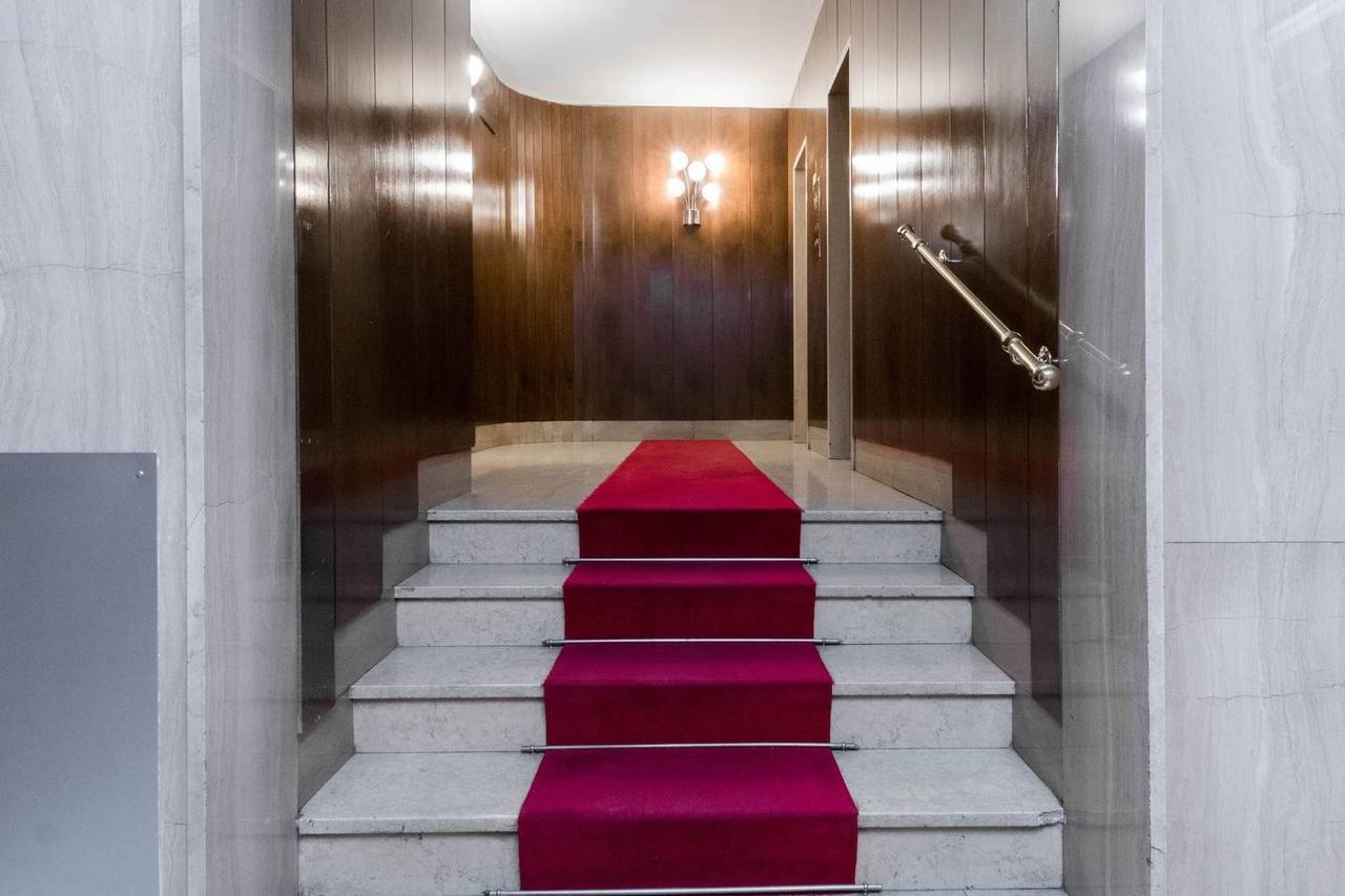 Hintown Duomo Via Baracchini Apartment Milan Bagian luar foto