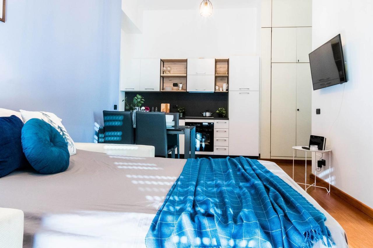 Hintown Duomo Via Baracchini Apartment Milan Bagian luar foto